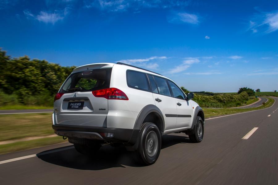  Mitsubishi Pajero Dakar OutDoor 2016 года  (фото 30 из 30)
